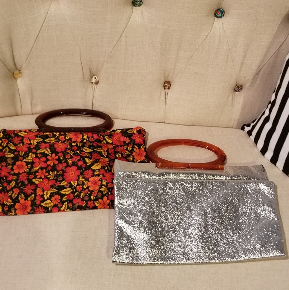 Vintage Shoppers w/tortoise plastic handles
